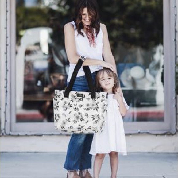 Jujube Encore Tote Diaper Bag - NEW - Picture 4 of 4